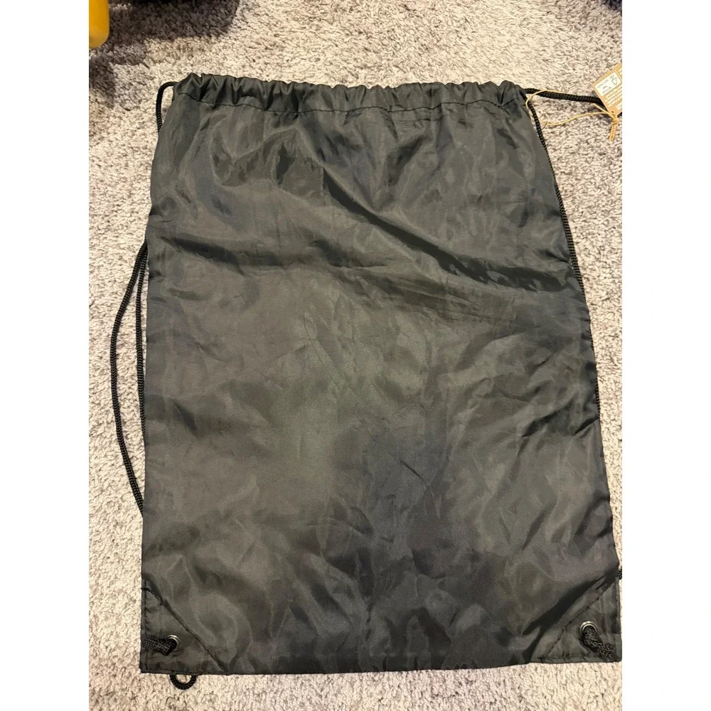 QuikTrip Drawstring Backpack Unisex OS Black QT Logo Recycled Cinch Bag Zipper
